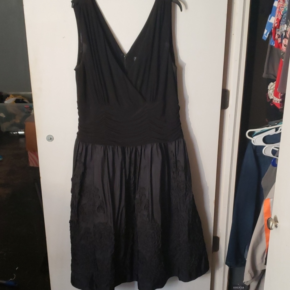 Jessica Howard Black Midi Dress